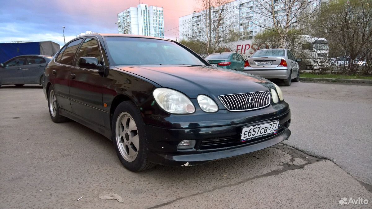 Gs 2 8. Лексус 1998 года.