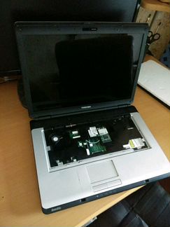 Ноутбук Toshiba L300