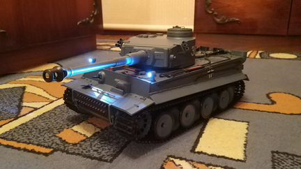 Радиоуправляемый танк Тигр 1:16 (с пневмо пушкой)