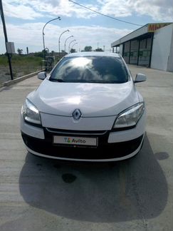 Renault Megane 1.6 МТ, 2012, хетчбэк