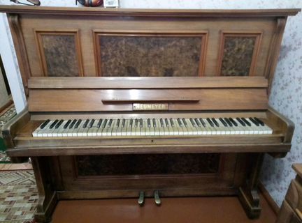 Антиквариатное пианино