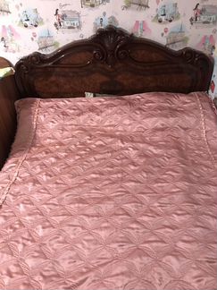 Кровать двухспальная матрас тумбочки