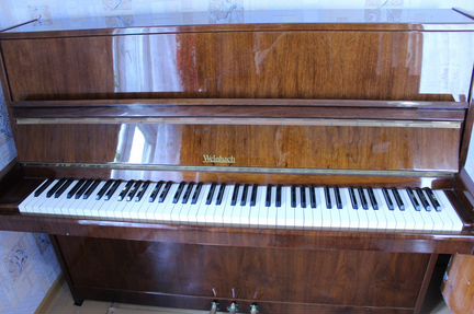 Пианино/фортепиано Weinbach