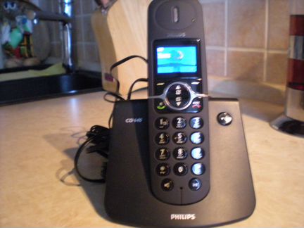 Радиотелефон Philips CD640