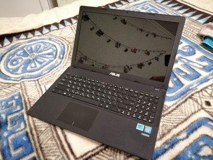Ноутбук Asus X551