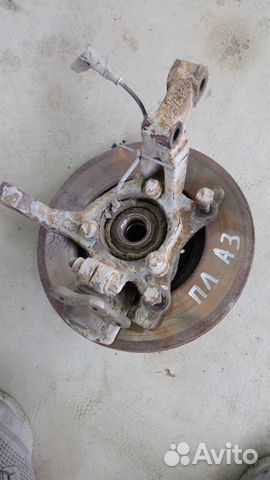 Кулак поворотный передний Opel Astra H