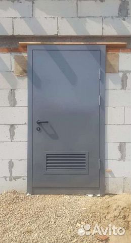 Дверь входная металлическая в котельную 1885