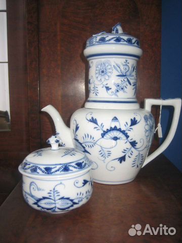 Антикварные чайник и сахарница. 1930-е годы