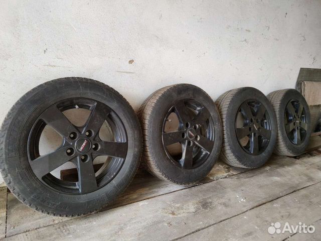 Литые диски на Hyundai и резина зимняя на липучке
