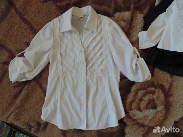 Школьная форма для девочек: белые блузки