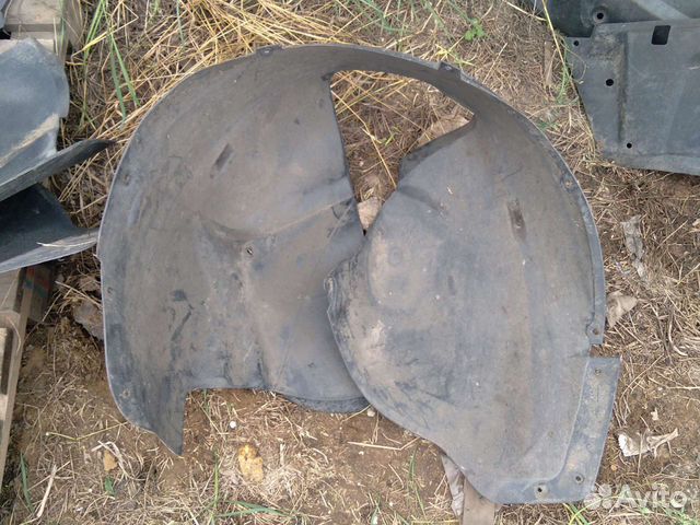 Подкрылок локер передний Volvo XC90