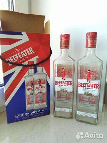 Коробка и 2 бутылки (пустые) от dry gin beefeater