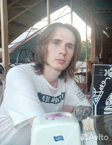 Преподаватель по вокалу (эстрадный вокал/рок)