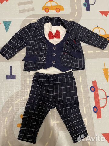 Костюм тройка