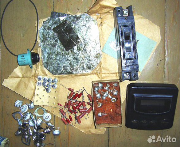 Часы Слава, транзисторы, роутер