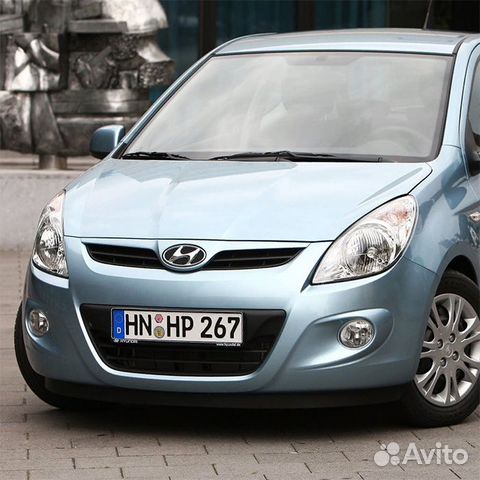Передний бампер в цвет Hyundai I20 (2008-2012)