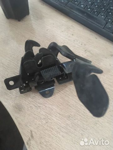 Hyundai solaris замок капота