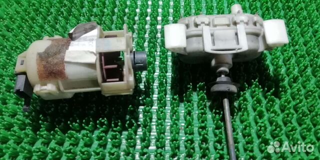 Активатор лючка бензобака audi A6/100 C4