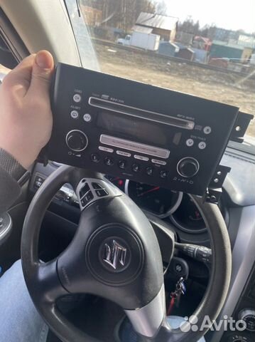 Штатная магнитола Сузуки Гранд Витара. Clarion