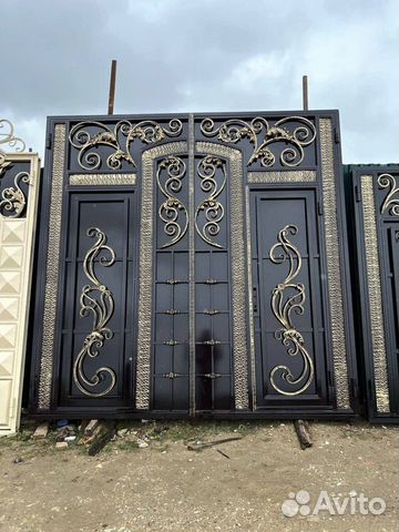 Кованные ворота в Каспийске