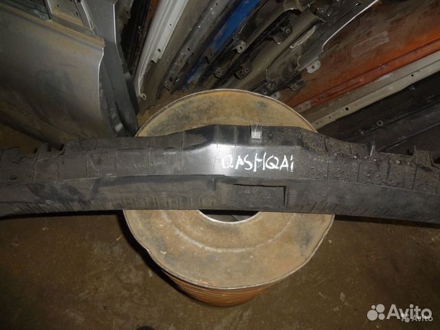 Nissan Qashqai (J10) 2006, накладка панели задка