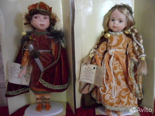 Куклы Монтедрагоне король Артур и Гвиневра, Италия Куклы Монтедрагоне король Артур и Гвиневра, Италия