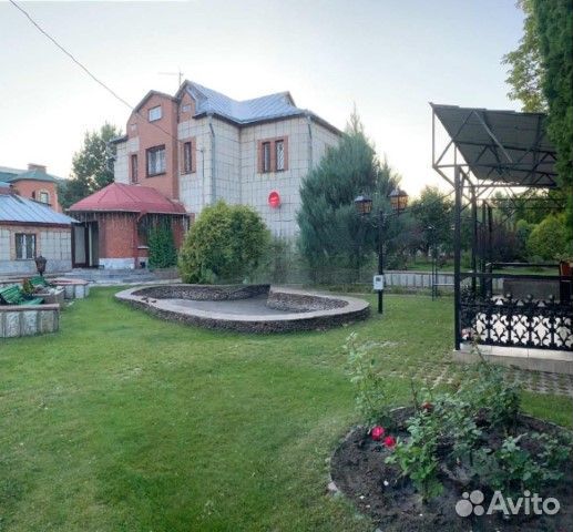 

Коттедж 300 м² на участке 18 сот.