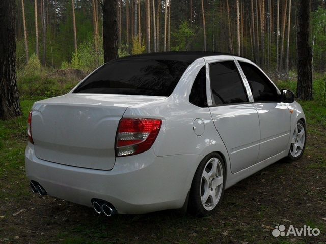 Лобовое, боковое, заднее стекло Гранта