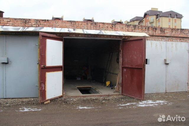 Гараж, > 30 м²