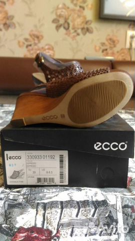 Босоножки ecco