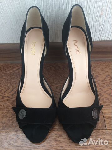 Босоножки Туфли новые замшевые 38р Босоножки Туфли новые замшевые 38р