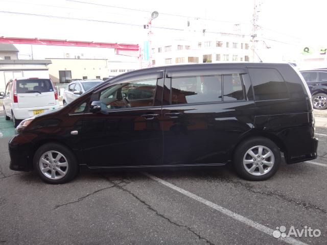 Toyota Isis 1.8 CVT, 2013, 69 000 км