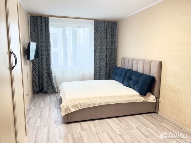 

1-к. квартира, 40 м², 8/10 эт.