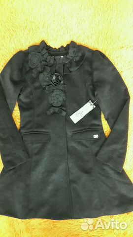 Пальто новое р.152 Пальто новое р.152