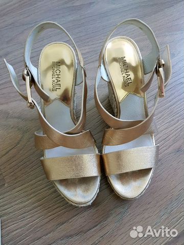Босоножки Michael Kors размер 37 Босоножки Michael Kors размер 37