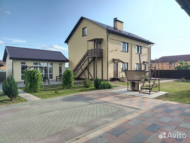 

8-к. дом, 250 м²