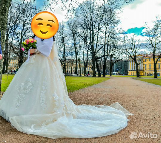 Свадебное платье