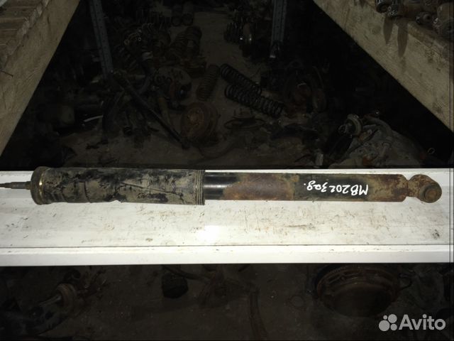 Амортизатор задний Mercedes Benz W202