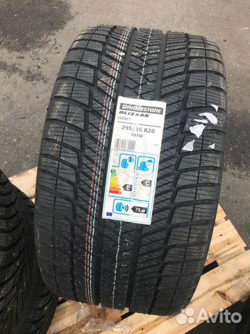 Спарка порше R20 Bridgestone Blizzak LM-001 зима