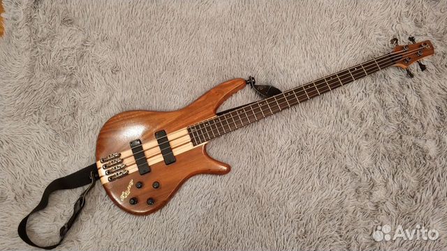 Бас гитара Ibanez sdgr sr1000 EWN