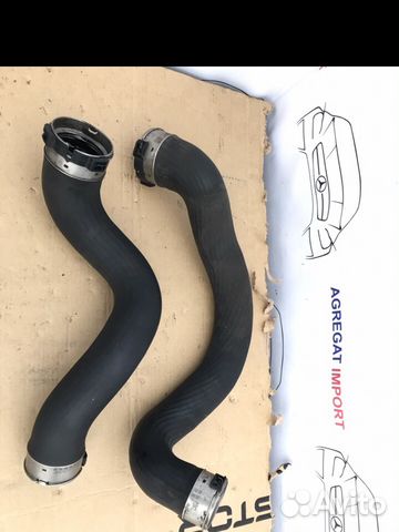 Патрубок интеркуллера Mercedes C w204 E w212 Патрубок интеркуллера Mercedes C w204 E w212