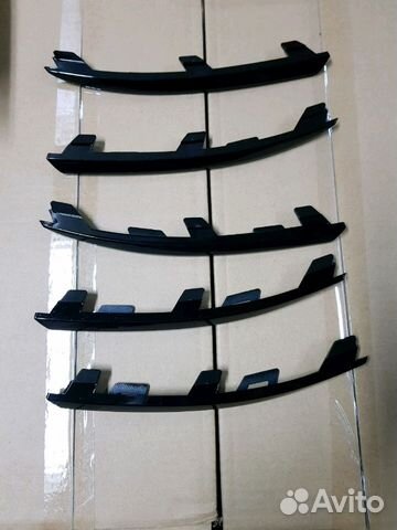 Молдинг задний Volkswagen Polo седан Молдинг задний Volkswagen Polo седан