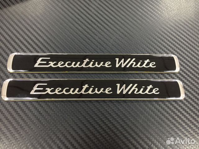 Надпись Executive White Toyota Land Cruiser 200 Надпись Executive White Toyota Land Cruiser 200