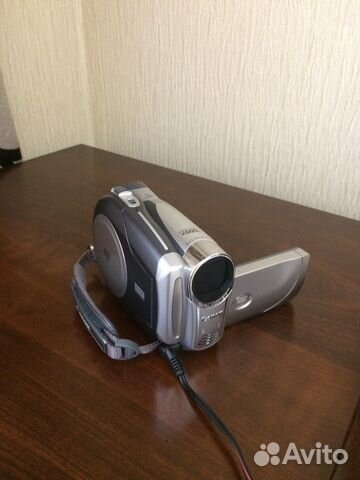 Видеокамера Canon DC220 новая