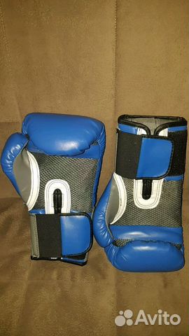 Боксерские перчатки Everlast 10унций