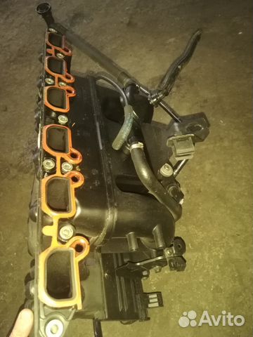 BMW Е 39 М 54 2.5 впускной коллектор впуск