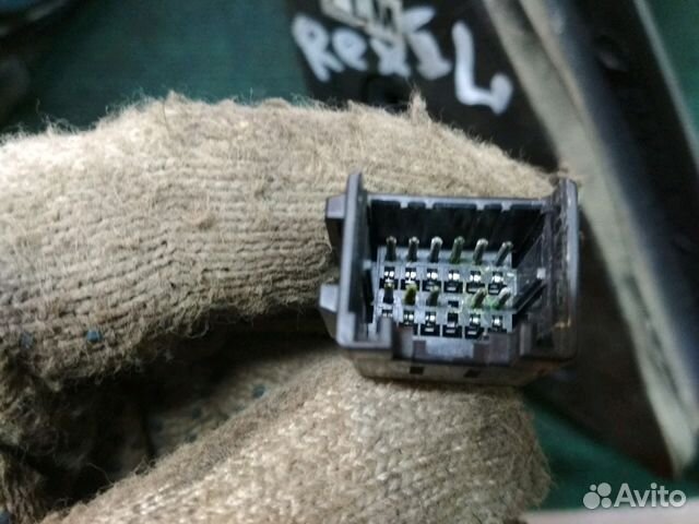 Зеркало боковое левое Ssang Yong Rexton 2