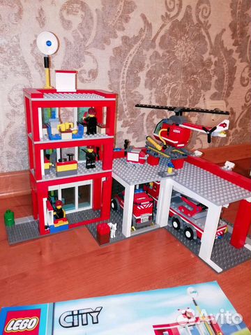 Lego City пожарная станция