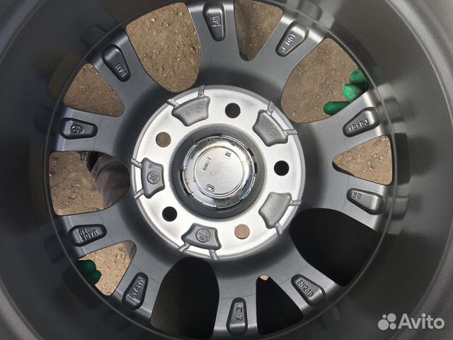 Оригинальные диски R18 от Toyota Land Cruizer 200 Оригинальные диски R18 от Toyota Land Cruizer 200