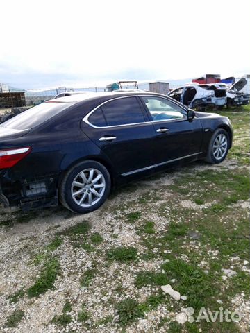 Lexus LS 4.3 AT, 2006, битый, 150 000 км Lexus LS 4.3 AT, 2006, битый, 150 000 км